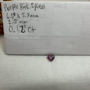 Natuurlijke roze spinel 0,62 karaat 6 x 5,7 mm gefacetteerd hartgeslepen losse edelsteen afbeelding 10