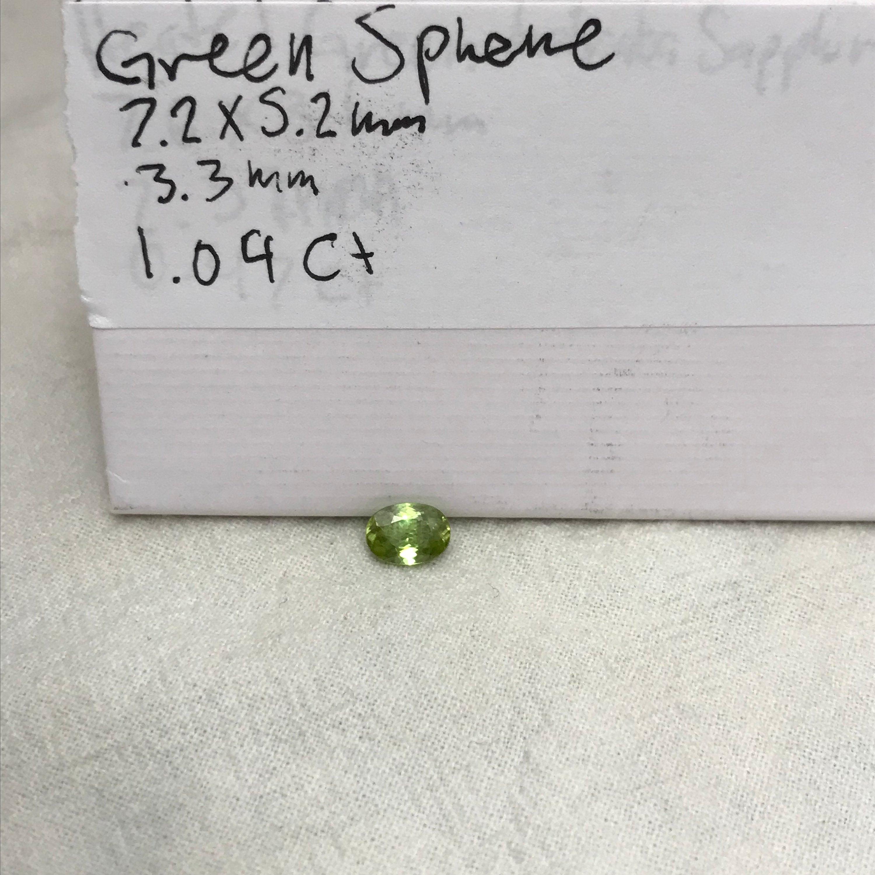 Sphène Naturelle Vert-jaune De Madagascar – 7.2 X 5 Mm (0.97 Carats) – Rare