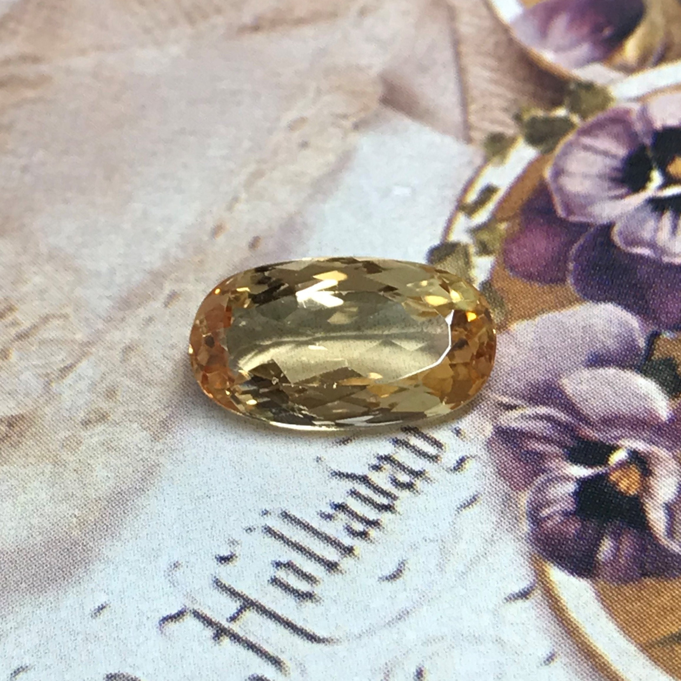 5,73 karatowy szlachetny topaz 14,5 x 8 mm owalny luźny fasetowany kamień szlachetny