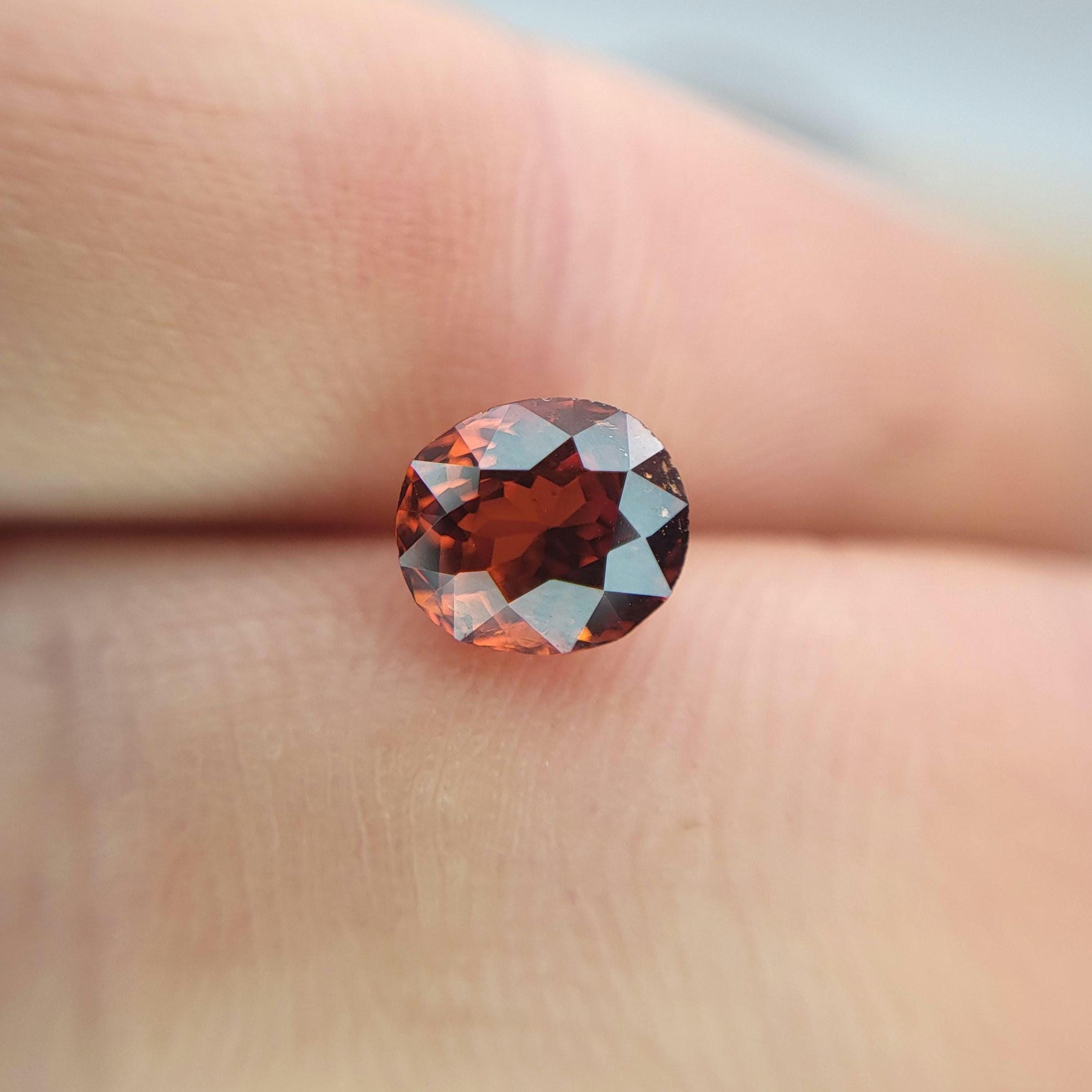 1.53 Ct Natural Reddish Orange Spessartite Garnet 7x6mm Oval