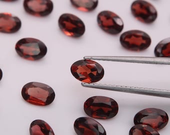 One 6x4mm Red Garnet Oval Cut, Faceted Loose Gemstone