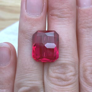 15x13mm Lab Created Red Ruby, 16 carat Recycled Gemstone