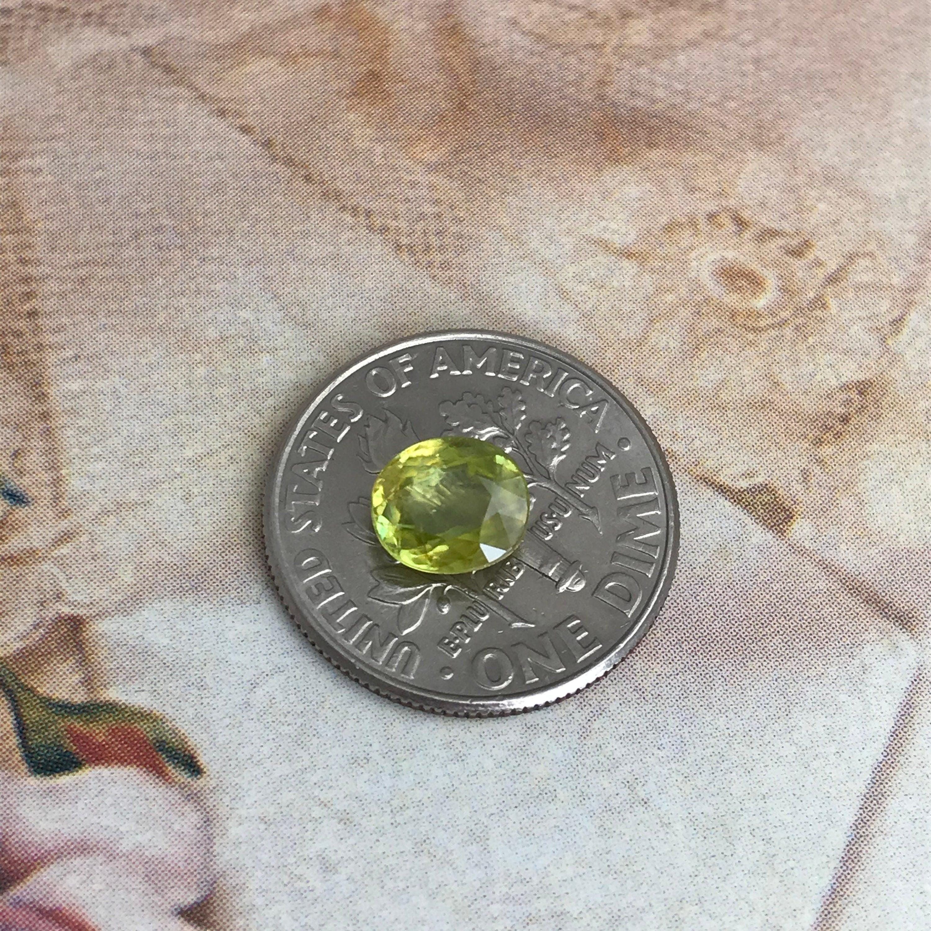 RARE !! JOLIE SPHENE VERT JAUNE DE MADAGASCAR : 4.7 mm ★★ p451.129t