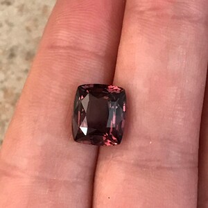 6 ct GIA Certified No Heat Natural Sapphire 10.5x9.2mm Fancy Sapphire Loose Faceted Cushion Cut Gemstone Gem, Tanzania Sapphire