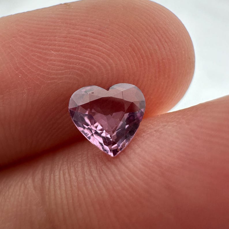 Natuurlijke roze spinel 0,62 karaat 6 x 5,7 mm gefacetteerd hartgeslepen losse edelsteen afbeelding 4