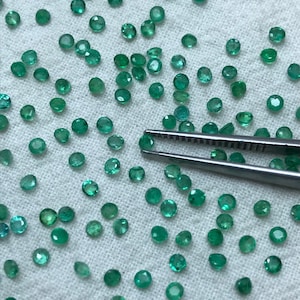 ONE- 2mm Emerald Round Cut