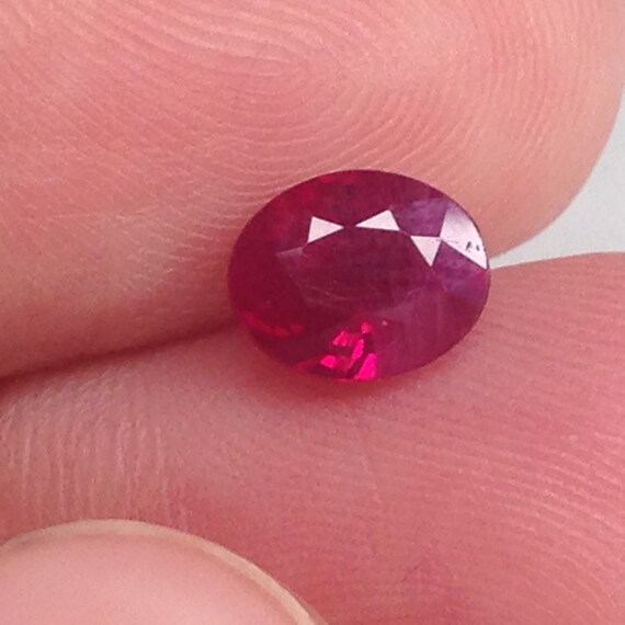 RUBY 7X5 MM OVAL CUT NATURAL GEMSTONE RUBY 7X5 MM OVAL CUT NATURAL GEMSTONE