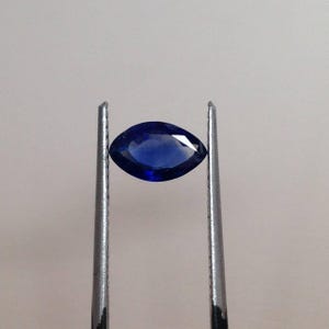 0.90 Carat Natural Blue Sapphire 8x5mm Marquise Cut, Blue Faceted Unmounted Gemstone, Low Heat Sapphire image 4