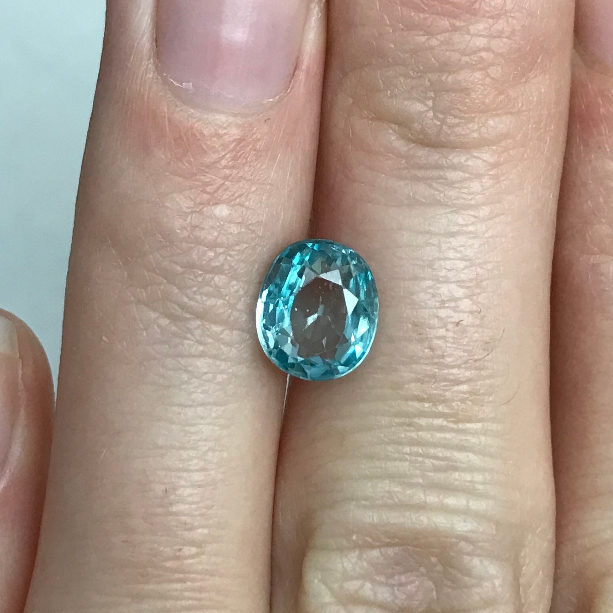 安価 ワタナベ 3 Carat Sea Gemstone Loose Oval 8.3x7.1mm Zircon Green Blue ネックレス・ペンダント
