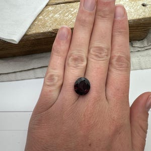Dark Red Garnet 9.35 Carat 12.5x11.2mm Oval Cut Faceted Loose Gemstone image 6