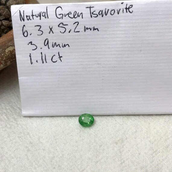 Grenat Tsavorite Naturel Ovale 1.81 Ct Vert Choquant - 8x6.7 Mm - Tanzanie