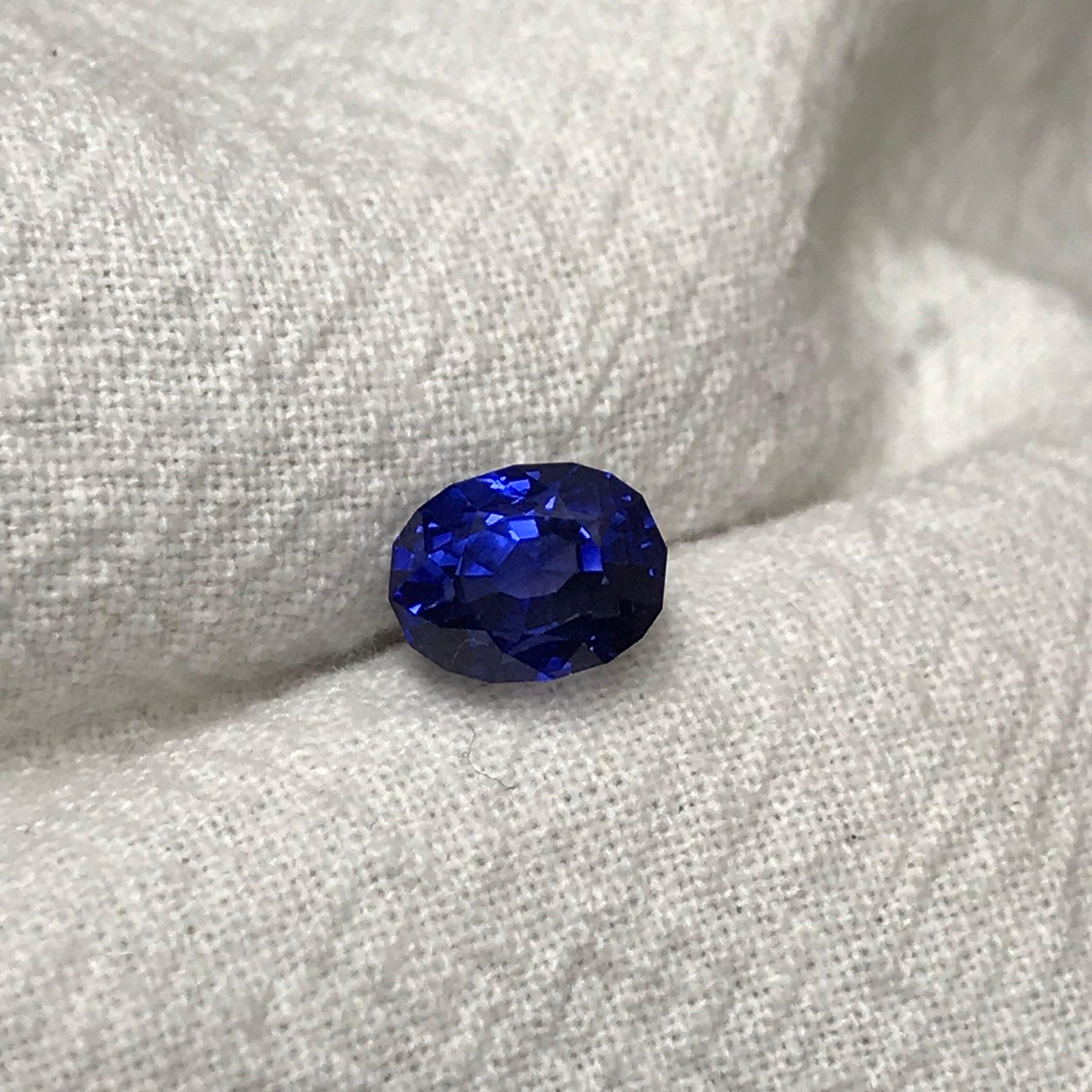 Laboratory-grown Blue Sapphire GIA Certified 2.71 Carat, 7.7x6mm ...