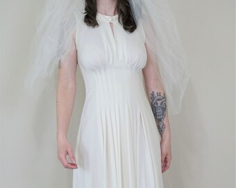 ilgwu wedding dress value
