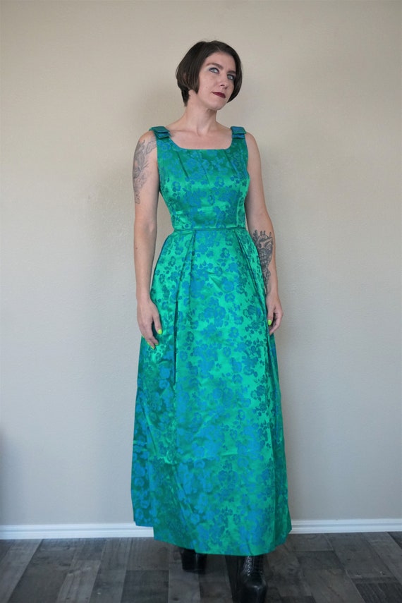 Iridescent Sapphire Blue & Emerald Green Floral Br