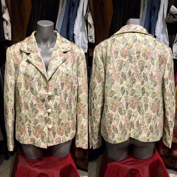 Vintage pastell colored, floral pattern, tapestry
