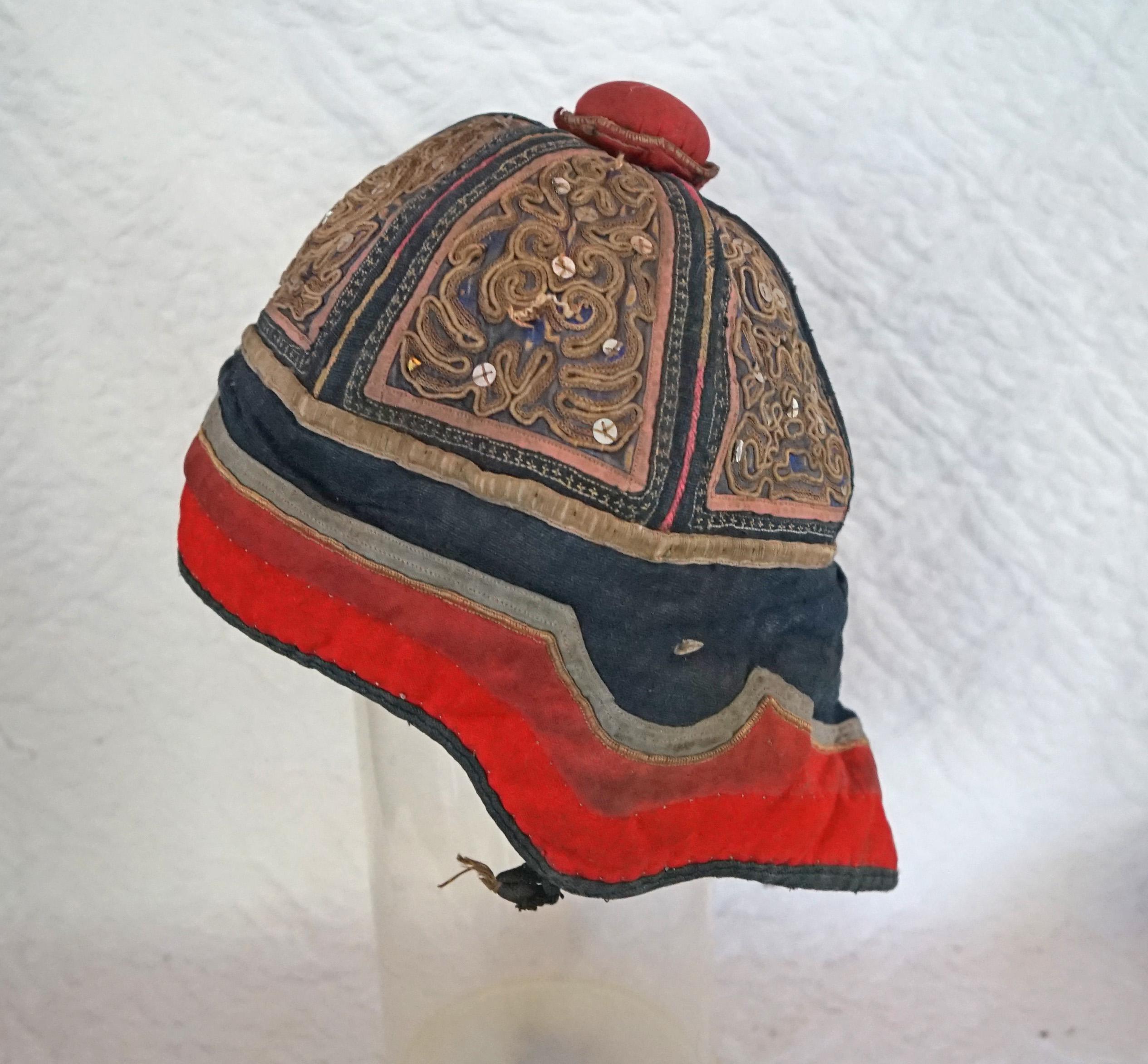 中国　1900年代初期　アンティーク　子供用帽子　インテリア　刺繍　古美術 中国 1900年代初期 アンティーク 子供用帽子 インテリア 刺繍 古美術