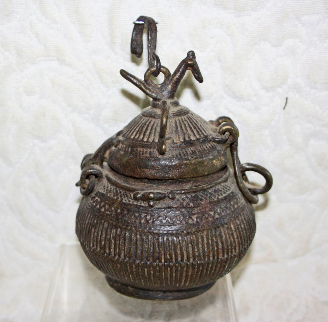 Dhokra Brass Pot From Orissa - Ca 1920's Dhokra Brass Pot From Orissa - Ca 1920's