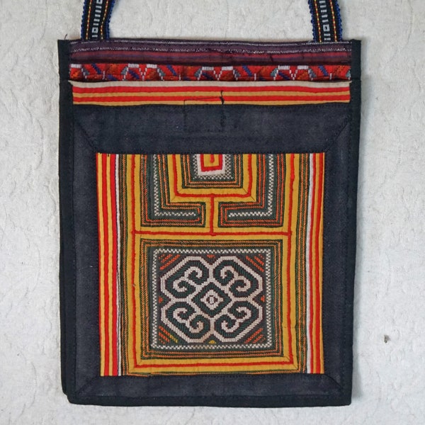 Vintage Chinese Miao Ethnic Minority small handbag