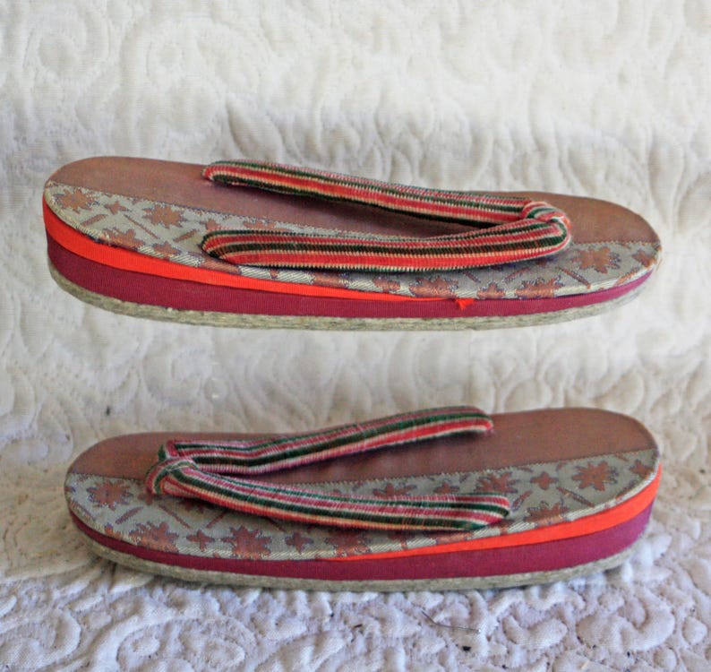 Vintage Pair of Japanese Young Woman Geta shoes image 5