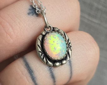 Vintage 5 Star Sterling Silver Opal Necklace