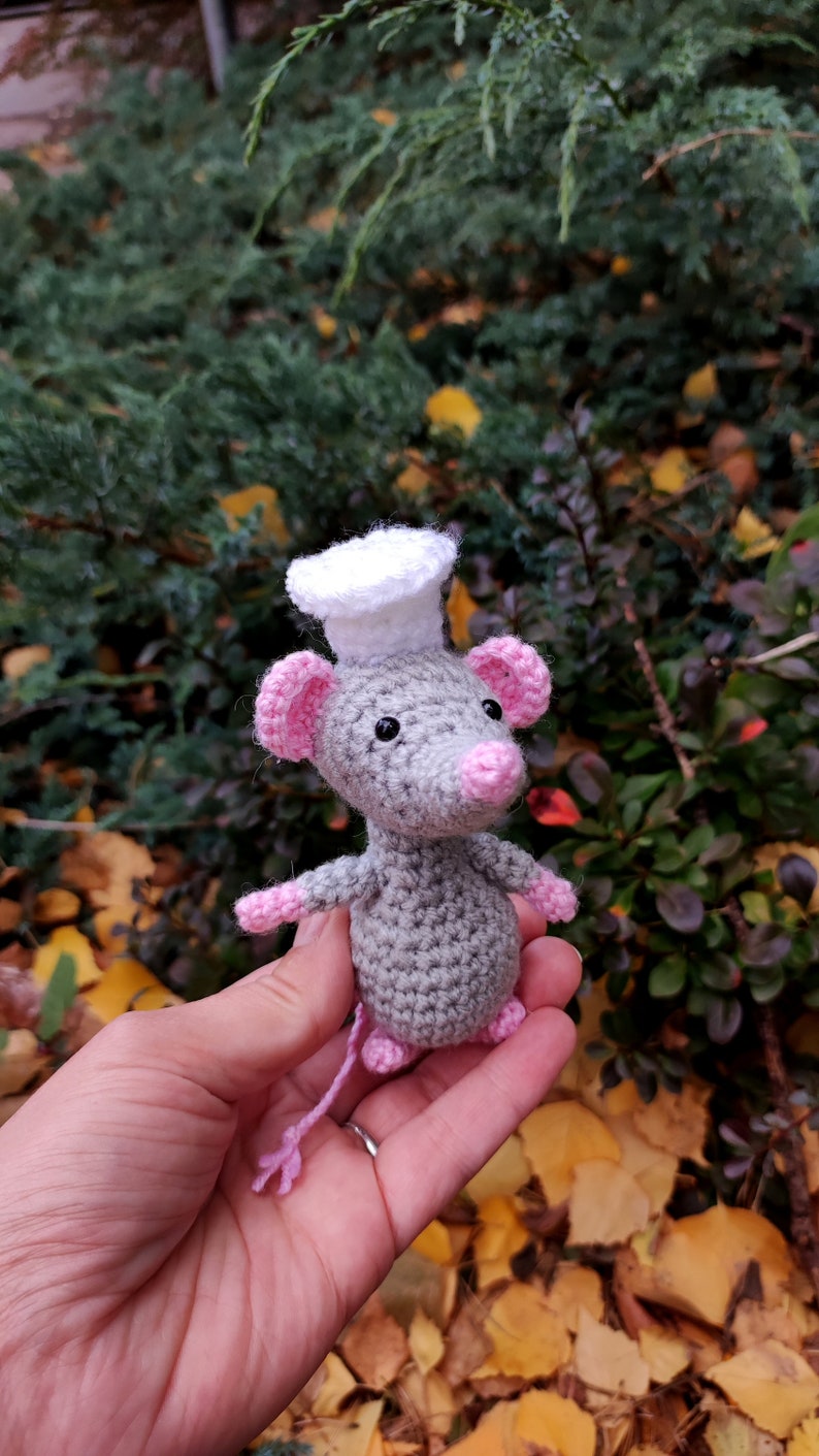 Tiny Mouse Amigurumi, Crochet Rat, Knitted Mouse, Cook Chef Mouse, Handmade Mouse, Knitted Animal, Amigurumi Crochet Toy, Kichen decor image 2