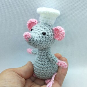 Tiny Mouse Amigurumi, Crochet Rat, Knitted Mouse, Cook Chef Mouse, Handmade Mouse, Knitted Animal, Amigurumi Crochet Toy, Kichen decor image 8