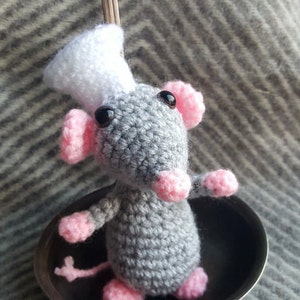 Tiny Mouse Amigurumi, Crochet Rat, Knitted Mouse, Cook Chef Mouse, Handmade Mouse, Knitted Animal, Amigurumi Crochet Toy, Kichen decor image 9