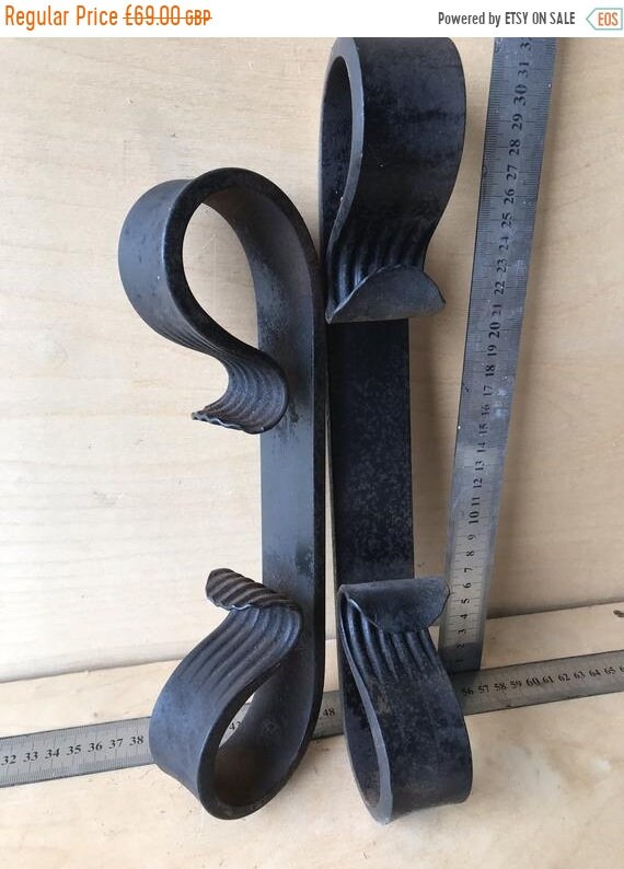 Halloween Sale 1xPr Original 20th C English Hand Forged Blacksmith Made Decorative Finial for Front of Bookcase / Kitchen Island