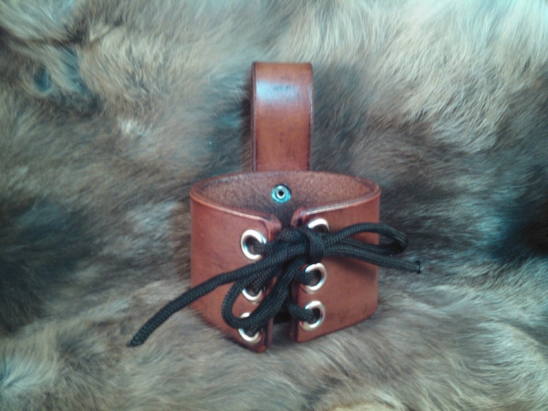 Choose Your Color Lanyard Laced Leather Drinking Horn Frog Holster Holder Trinkhorn