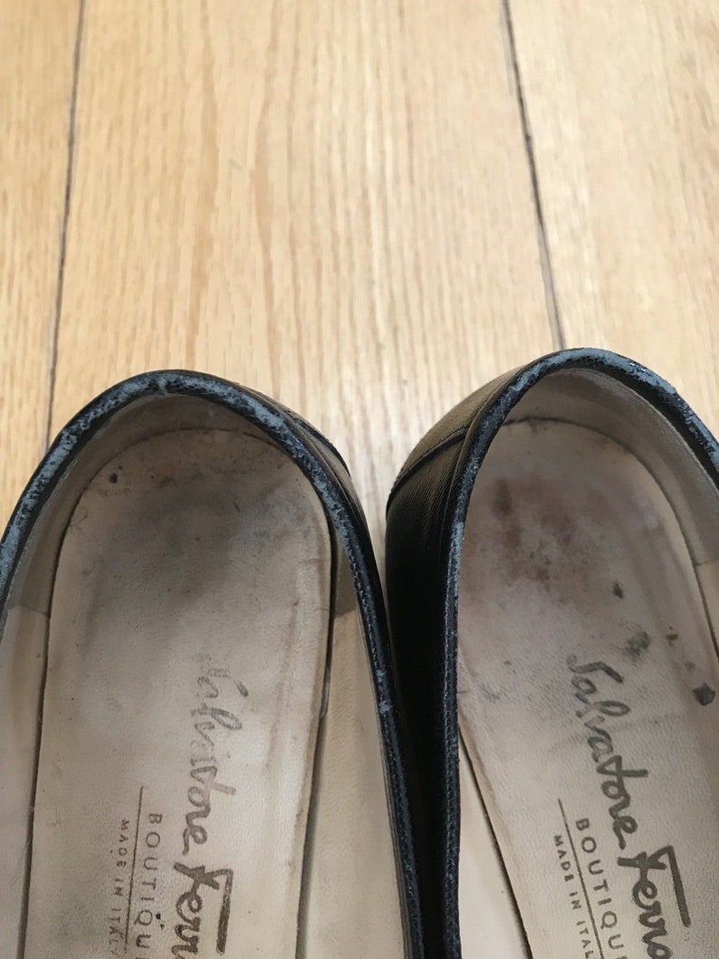 Salvatore Ferragamo Womens 7.5 Black Leather Gold metal Driving Loafers Drivers image 2