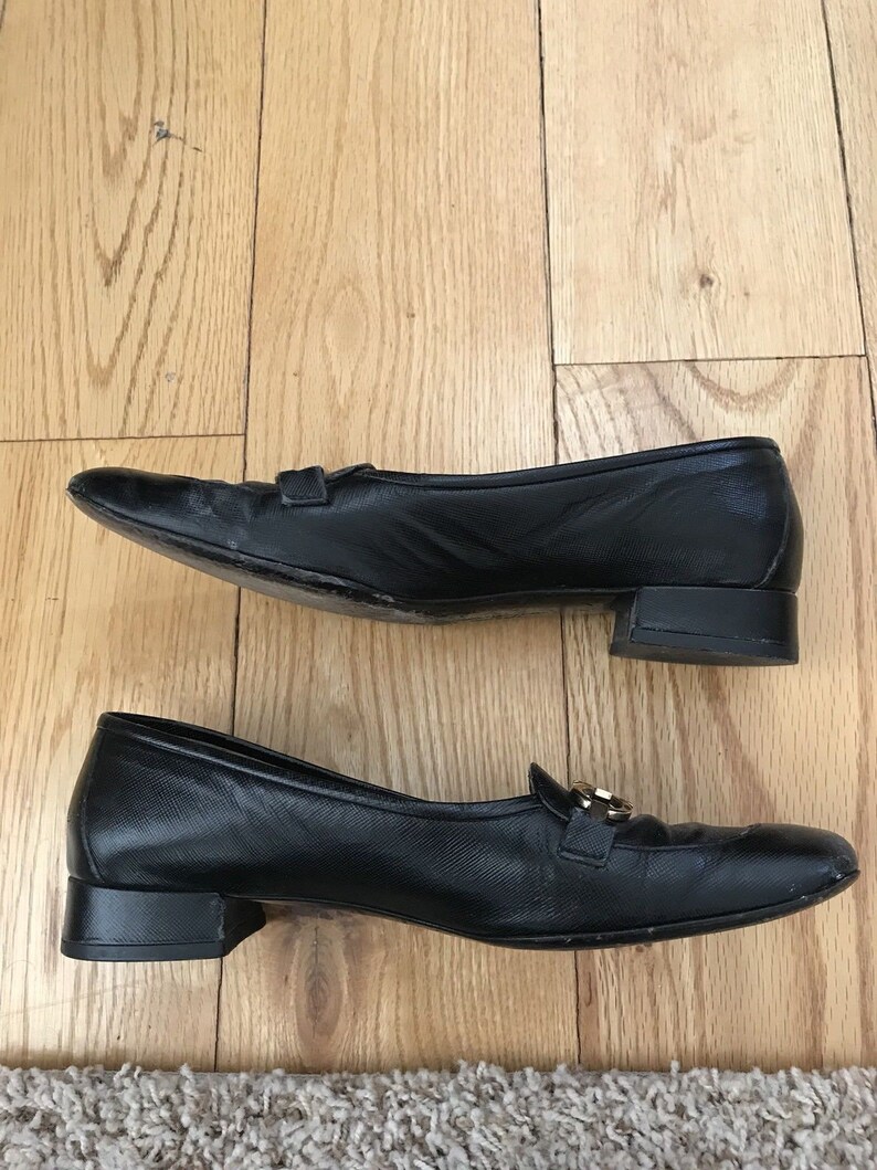 Salvatore Ferragamo Womens 7.5 Black Leather Gold metal Driving Loafers Drivers image 4