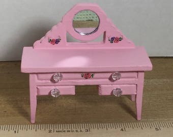 Dollhouse furniture pink dressing table