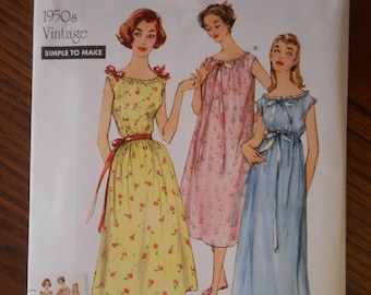 Retro nattlinnen från 1950-talet för kvinnor. Simplicity 8799, storlekar Xs-XL. Som nya sömnadsmönster säljs separat.