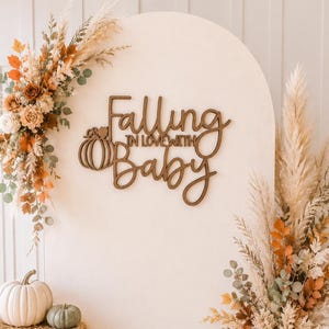 Falling in Love With Baby: Fall Baby Shower Decor