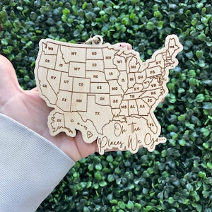 Carte des lieux où nous nous rendons pour les voyages aux États-Unis | Voyage d'aventure aux États-Unis • Ornement gravé de la carte de l'État des États-Unis • Liste des 50 États
