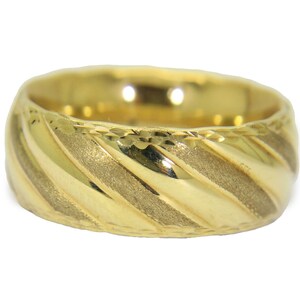 Stunning Chunky Patterned 8.5mm Wide 9ct Yellow Gold Band Ring size M 1/2 ~6 1/2