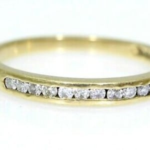 Hübsche 0,10 ct Diamant halbe Ewigkeit Ring Größe N 6 3/4