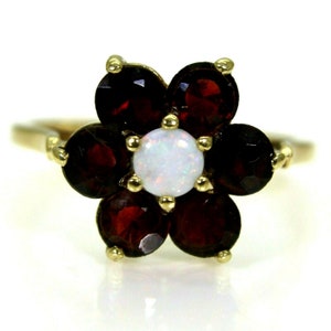 Large Opal & Garnet Cluster 9ct Yellow Gold Ring size K 1/2 ~ 5 1/2