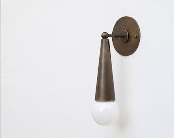 Aged Brass  Wall Sconce light - Casting Brass Wall Sconce Light- Minimal Sconce Light