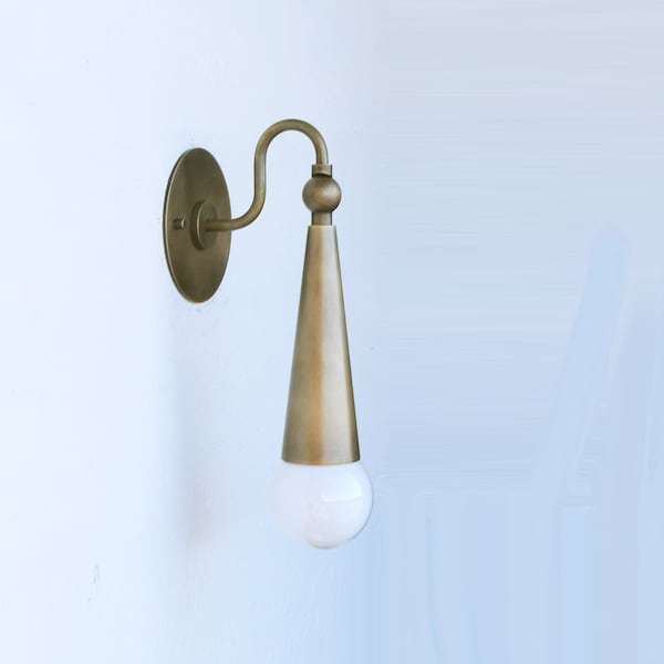 Aged Brass  Wall Sconce light - Casting Brass Wall Sconce Light- Minimal Sconce Light
