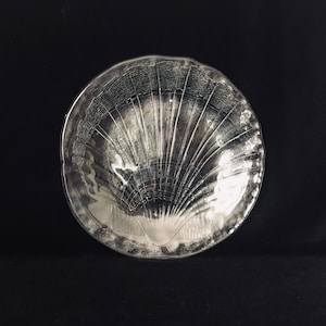 Glass scallop plate, Kosta Boda Party Marina...?