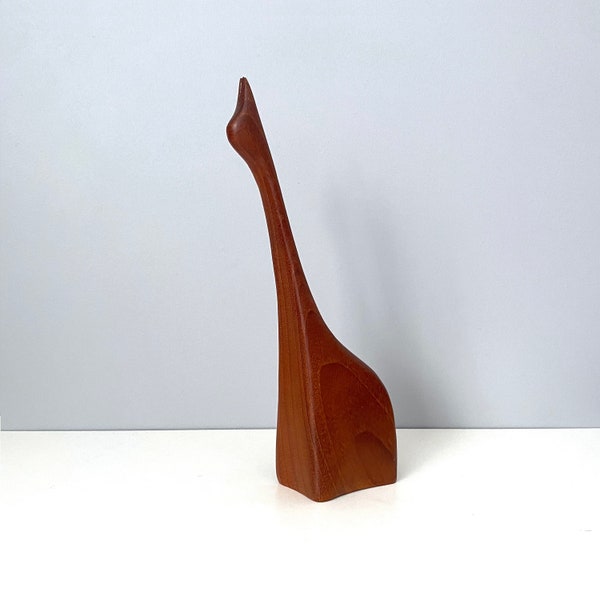 Teak giraffe, stylized Danish Modern made in Denmark, Arne Tjomsland style