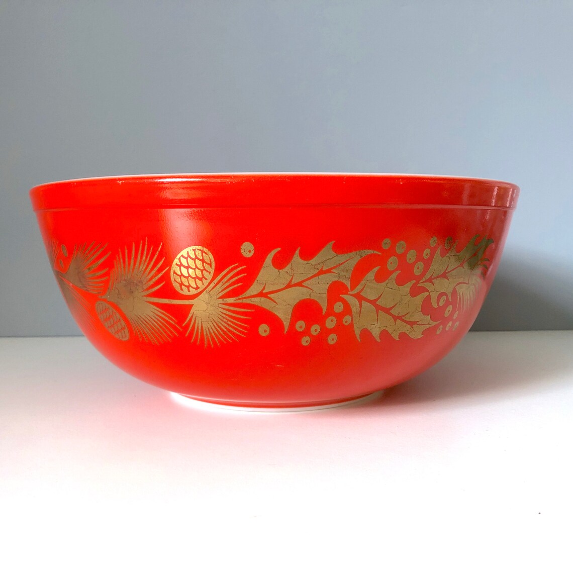 Large Pyrex bowl red with gold holly & pine branches 404 4 Etsy