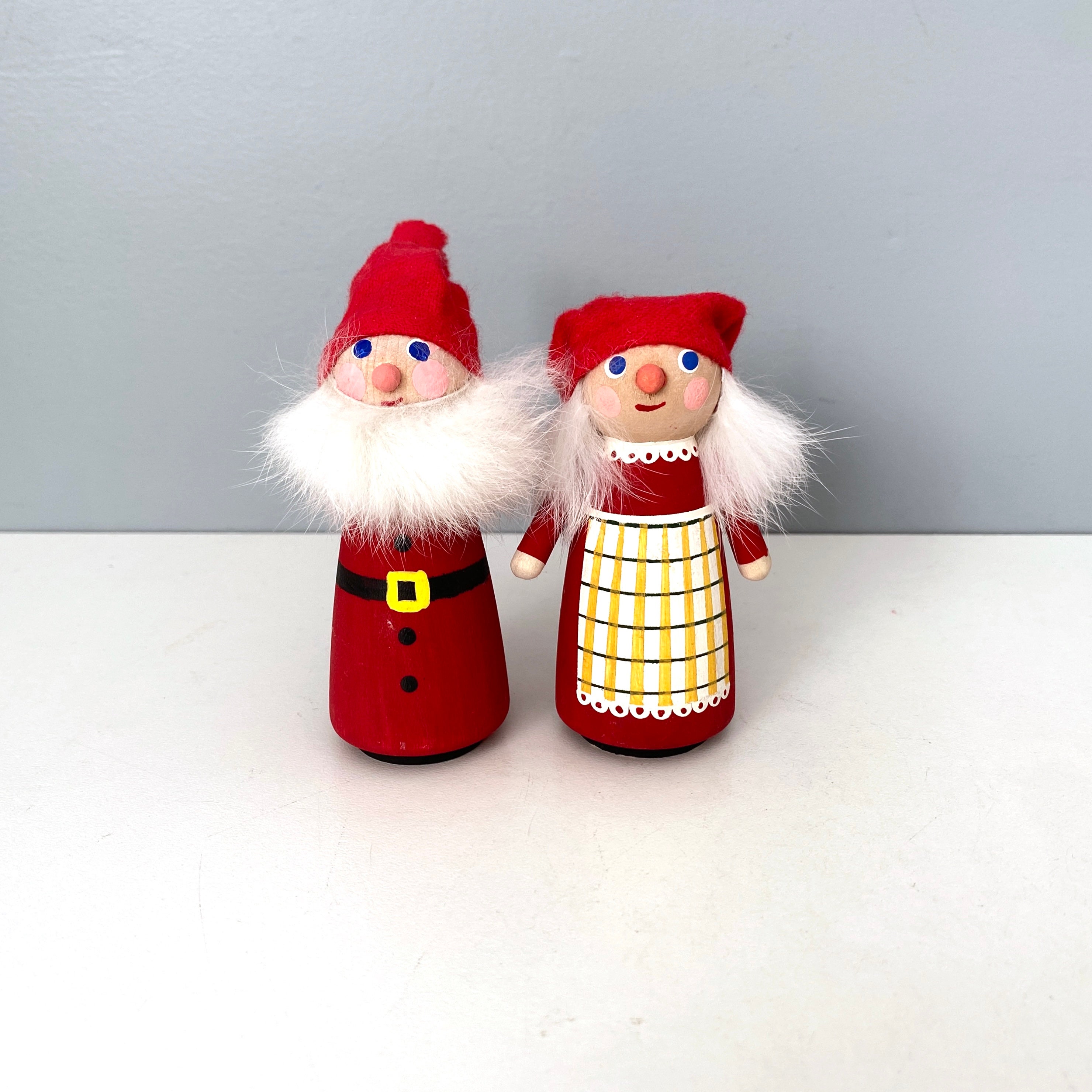 Little Swedish style Santa and Mrs Claus painted tomte wood figures
