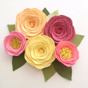 ROSES // Loose Felt Flowers // Unattached Felt Flowers // DIY Flowers // Flower Embellishments // Set of 5 // You Pick Custom Colors