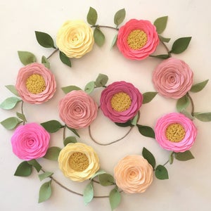 CUSTOM ROSE GARLAND // Felt Flower Garland // Floral Garland // Nursery Decor // Garden Party // Highchair Garland // You Pick Custom Colors