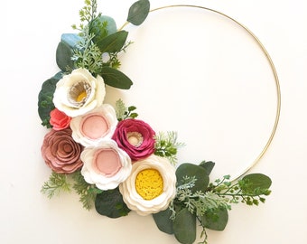 FELT FLOWER WREATH // Felt Floral Wreath // Hoop Wreath // Gold Hoop Wreath // Modern Wreath // Nursery Decor // Floral Nursery Decor