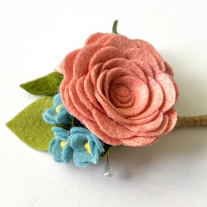 BOUTONNIÈRE DE FLEUR EN FEUTRE // Boutonnière de mariage // Boutonnière de bal // Fleurs de mariage // Boutonnière de danse de fille de papa // Fleur de revers image 3