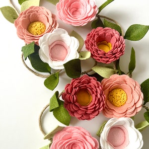 PINK WILDFLOWER GARLAND // Felt Flower Garland // Floral Garland // Nursery Decor // Party Decor // Roses + Daisies + Anemones