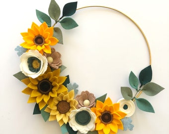 COURONNE DE TOURNESOL // Couronne de fleurs en feutre // Couronne de cerceau // Couronne de cerceau d'or // Décor de pépinière // Couronne moderne // Décor à la maison // Couronne florale